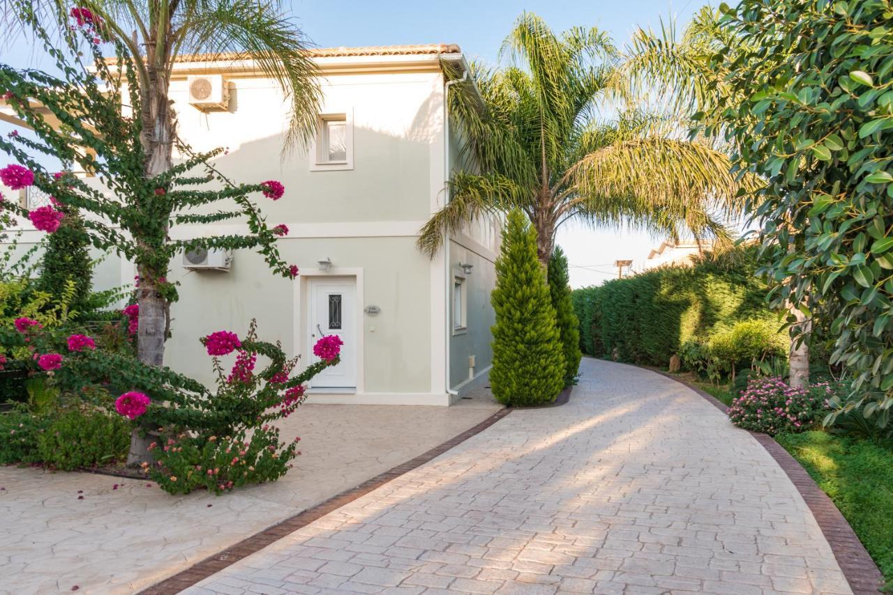 Mamfredas Luxury Resort Planos Exterior foto